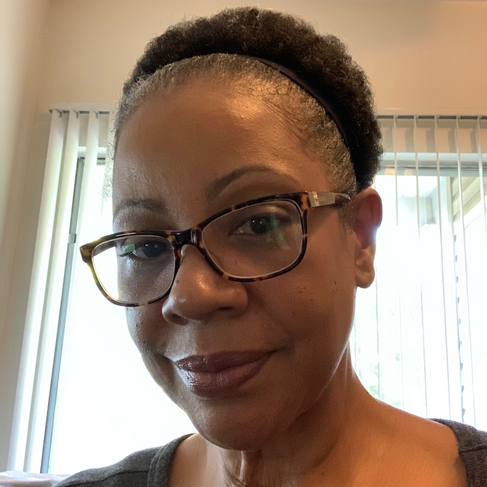 Meet your Posher, Whitney